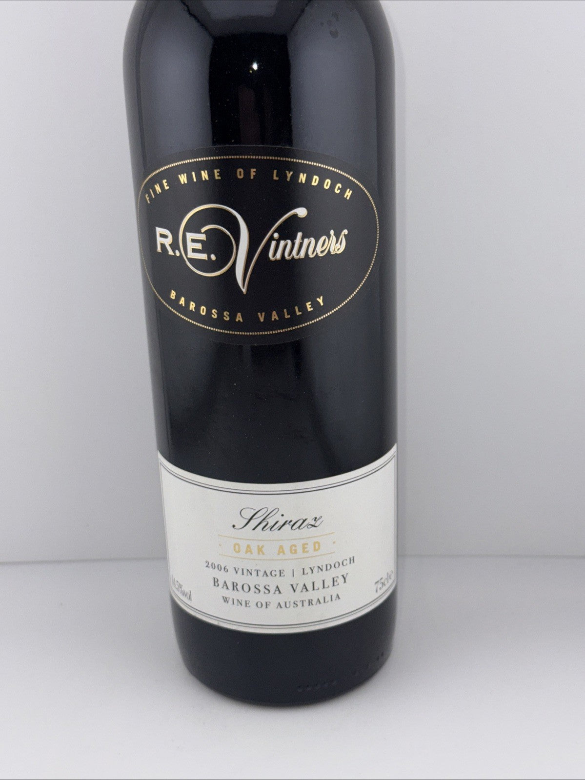 R.E. Vintners Wine: Shiraz (Oak Aged) 2006 Barossa Valley