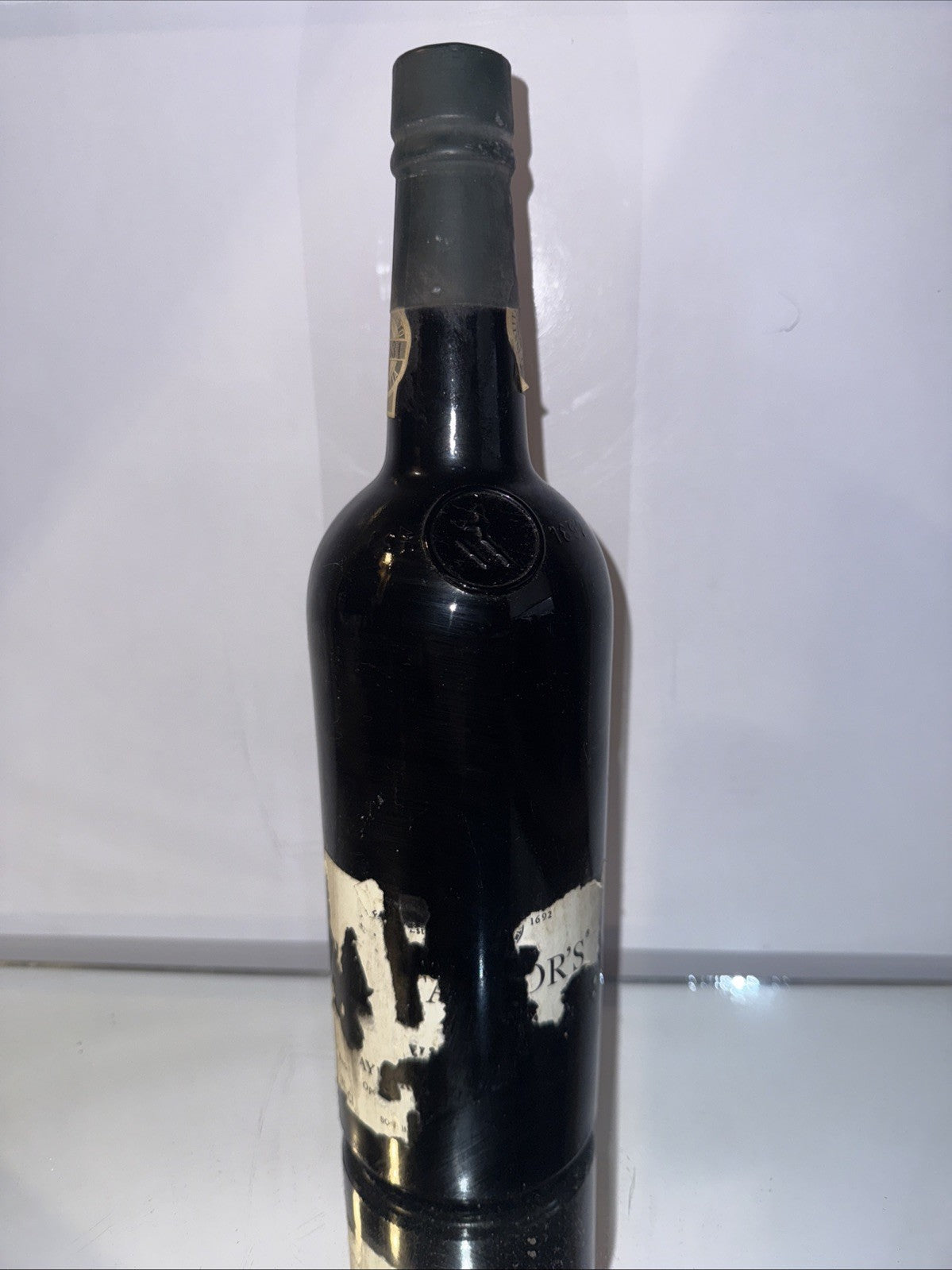 Taylor's 1980 Vintage Port Poor Label Capsule Good Level