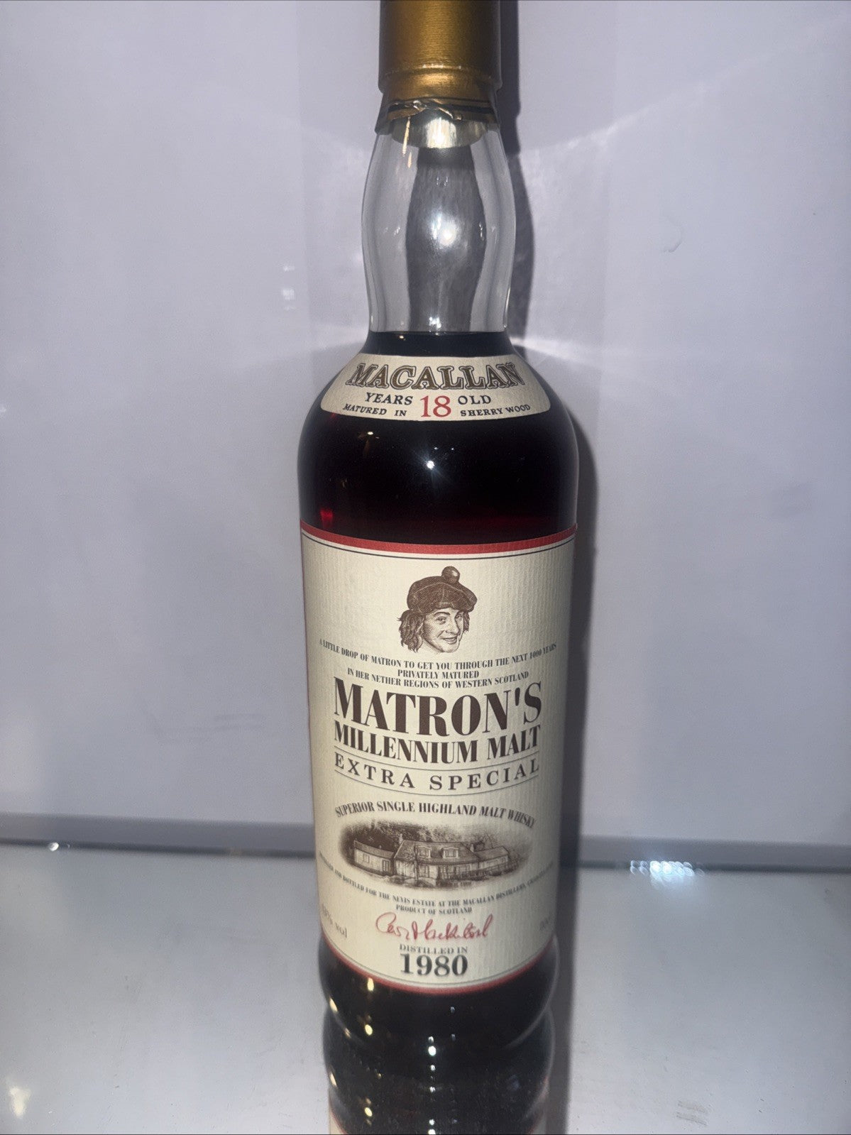 The Macallan Matrons Millenium Malt ( 18 Year Old Sherry Cask) Distilled 1980