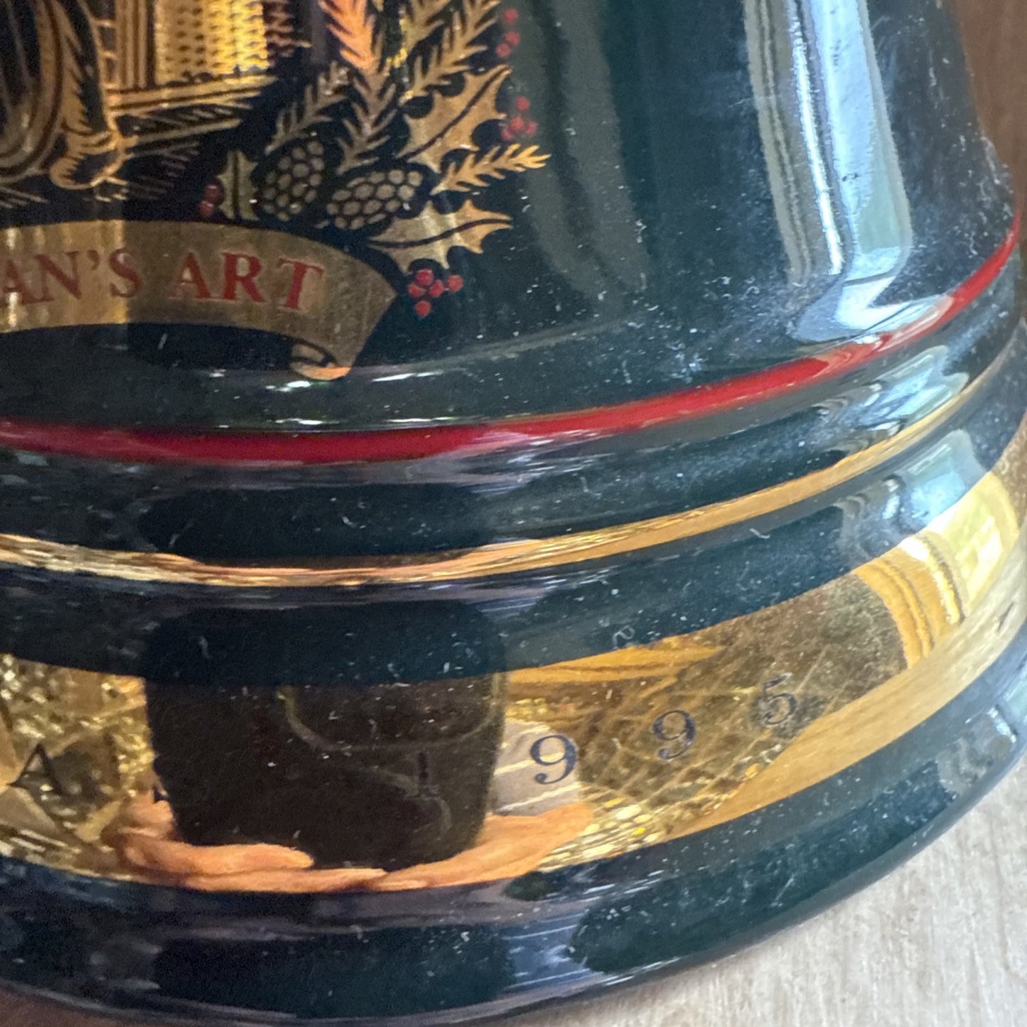 Bells Whisky 75cl Decanter Christmas 1995 vintage