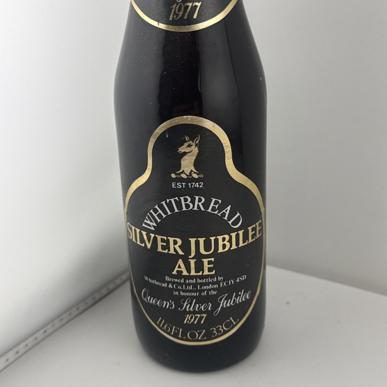 “1977 Whitbread Silver Jubilee Ale 33cl Queen Elizabeth II Full Bottle”