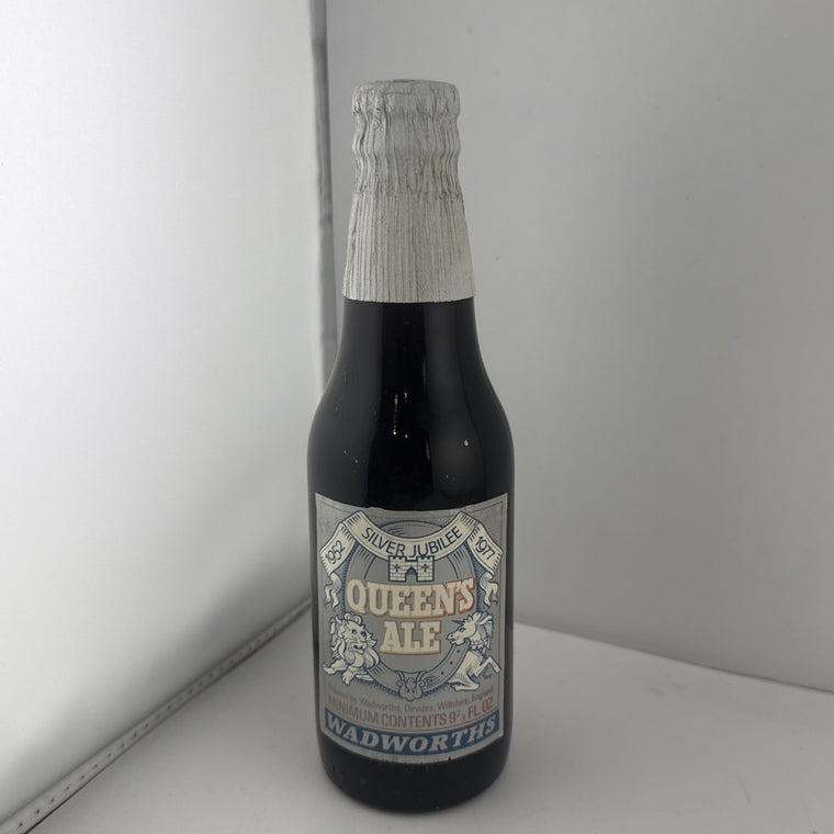 “1977 Silver Jubilee Queen’s Ale Wadworth 275ml Full Bottle Vintage Beer”