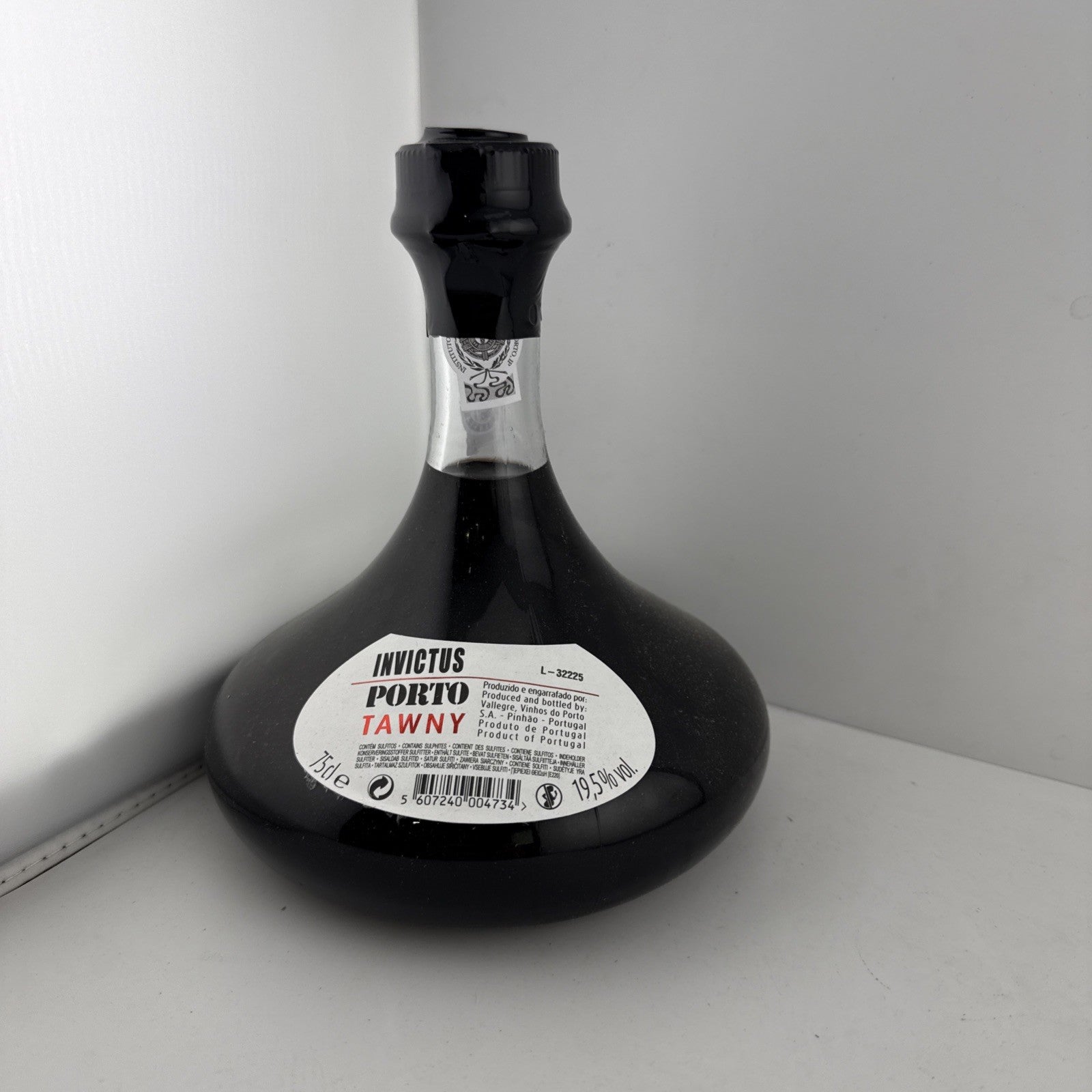 Invictus Decanter Tawny Port ( Highly Recommend)