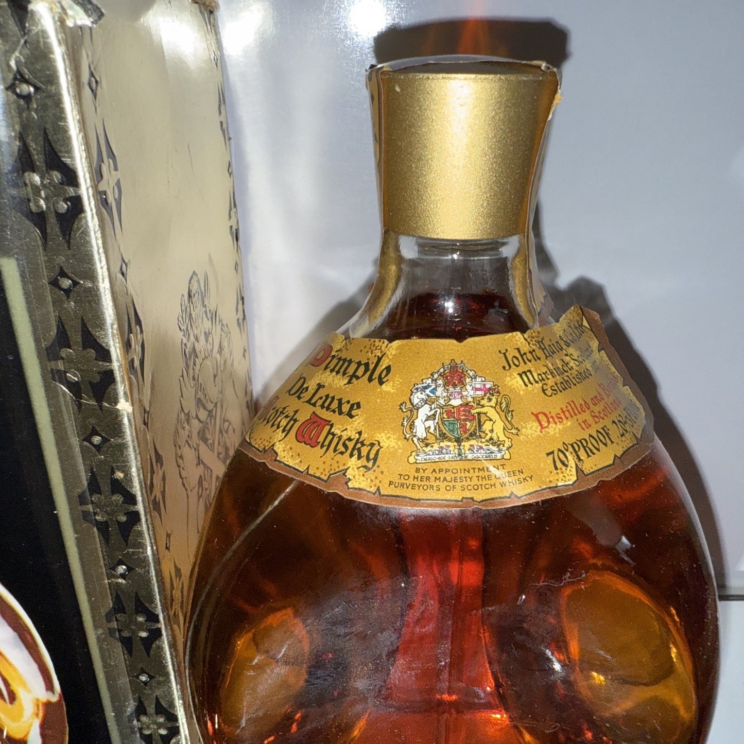 1970s Bottle Haigs' Dimple 26 2/3 FL OZ And 70% proof vintage matured