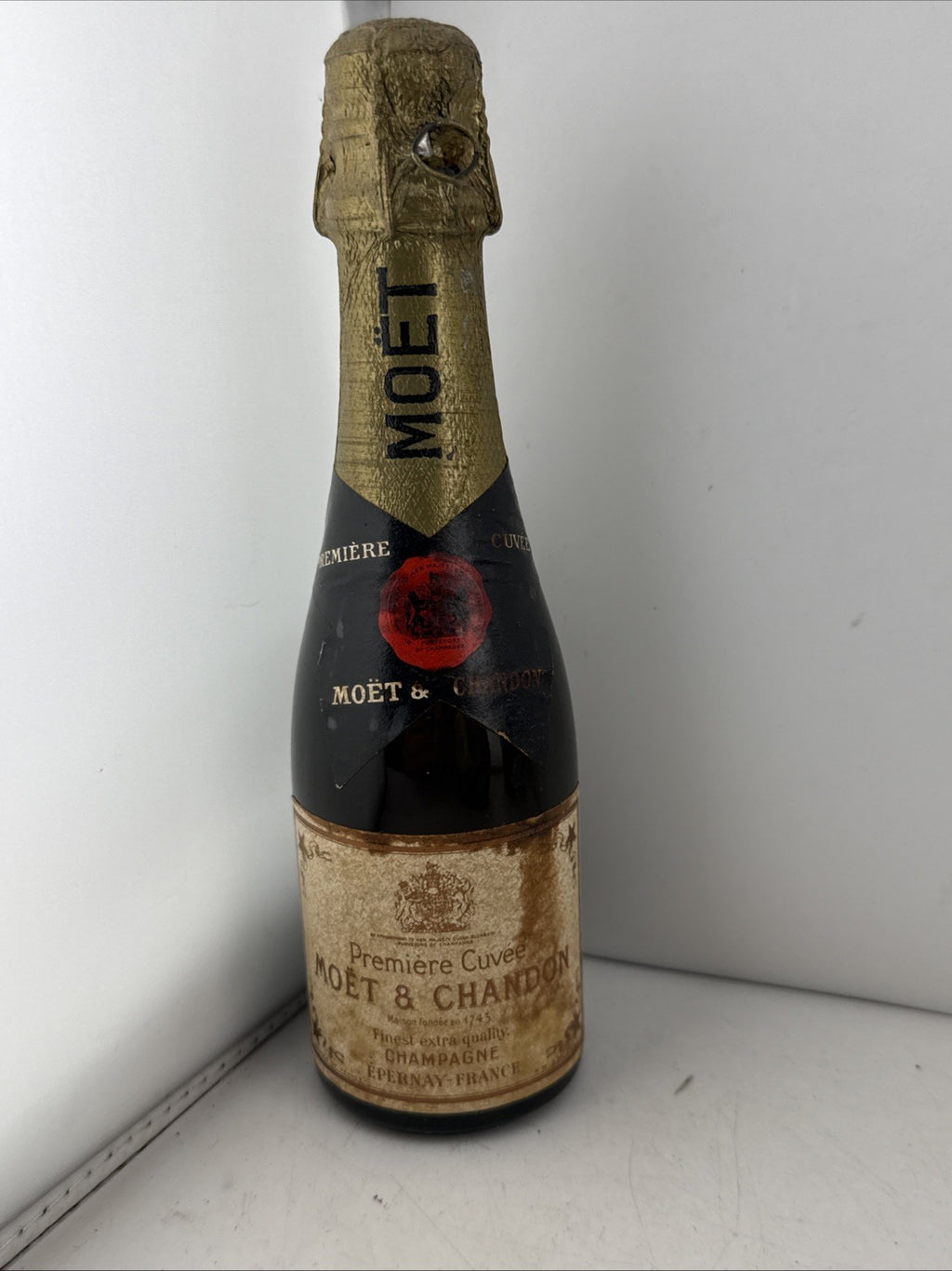 Moët & Chandon Première Cuvée 200ml, bottled around the 1960s to early 1970s