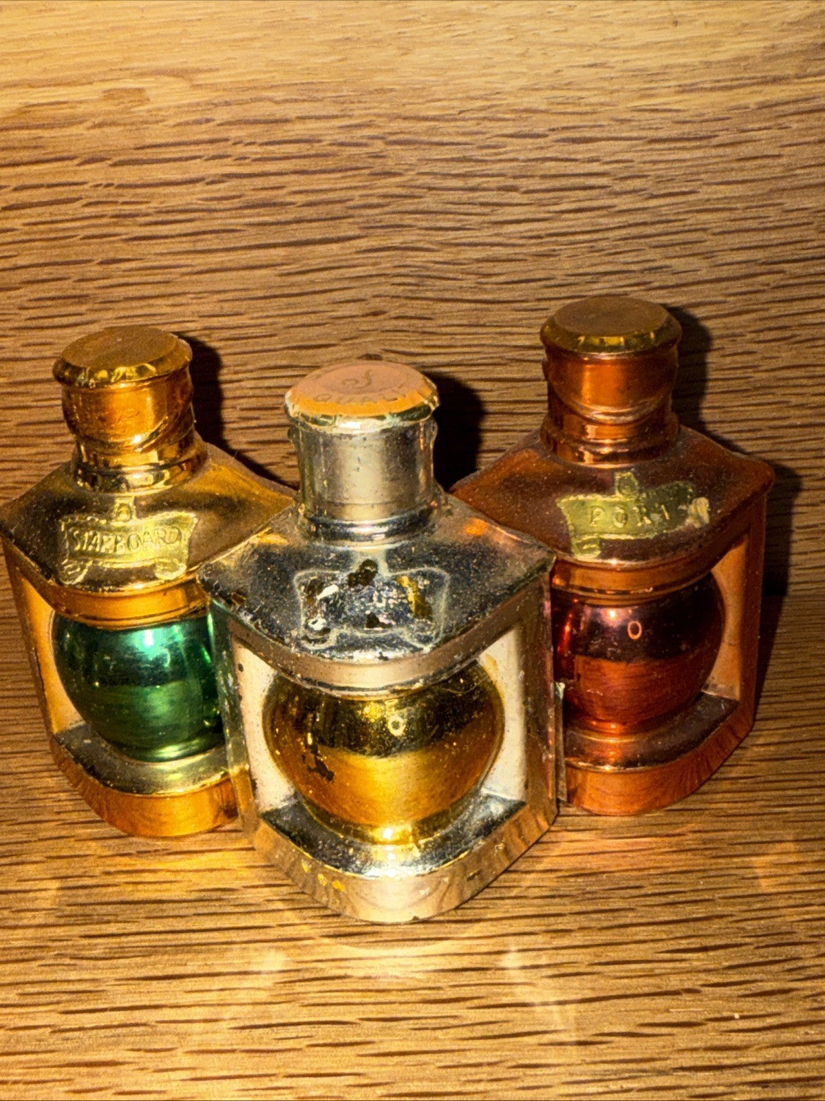 Set Of 3 Miniature Coach Lamps Scotch /port And Crème De Menthe (full) 1970s