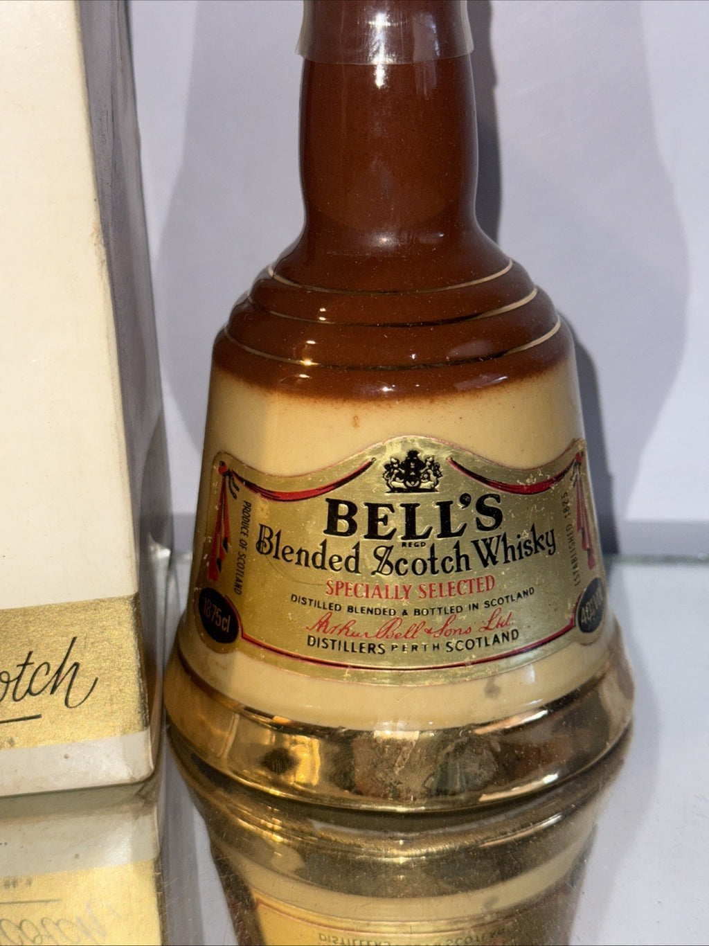 Bells Old Scotch Whisky Mini Decanter  18.75cl 40%abv