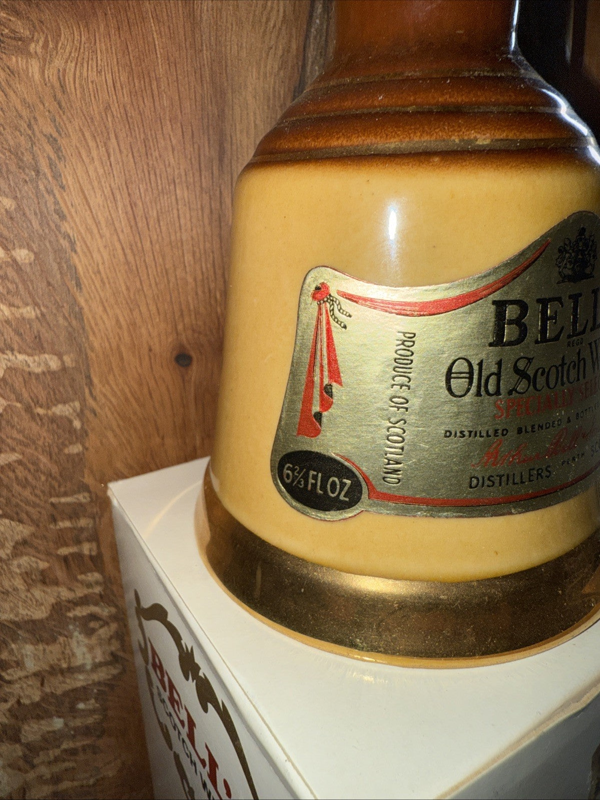 Bells Old Scotch whisky decanter full 6 1/2 Fl oz 70% proof Boxed mint condition