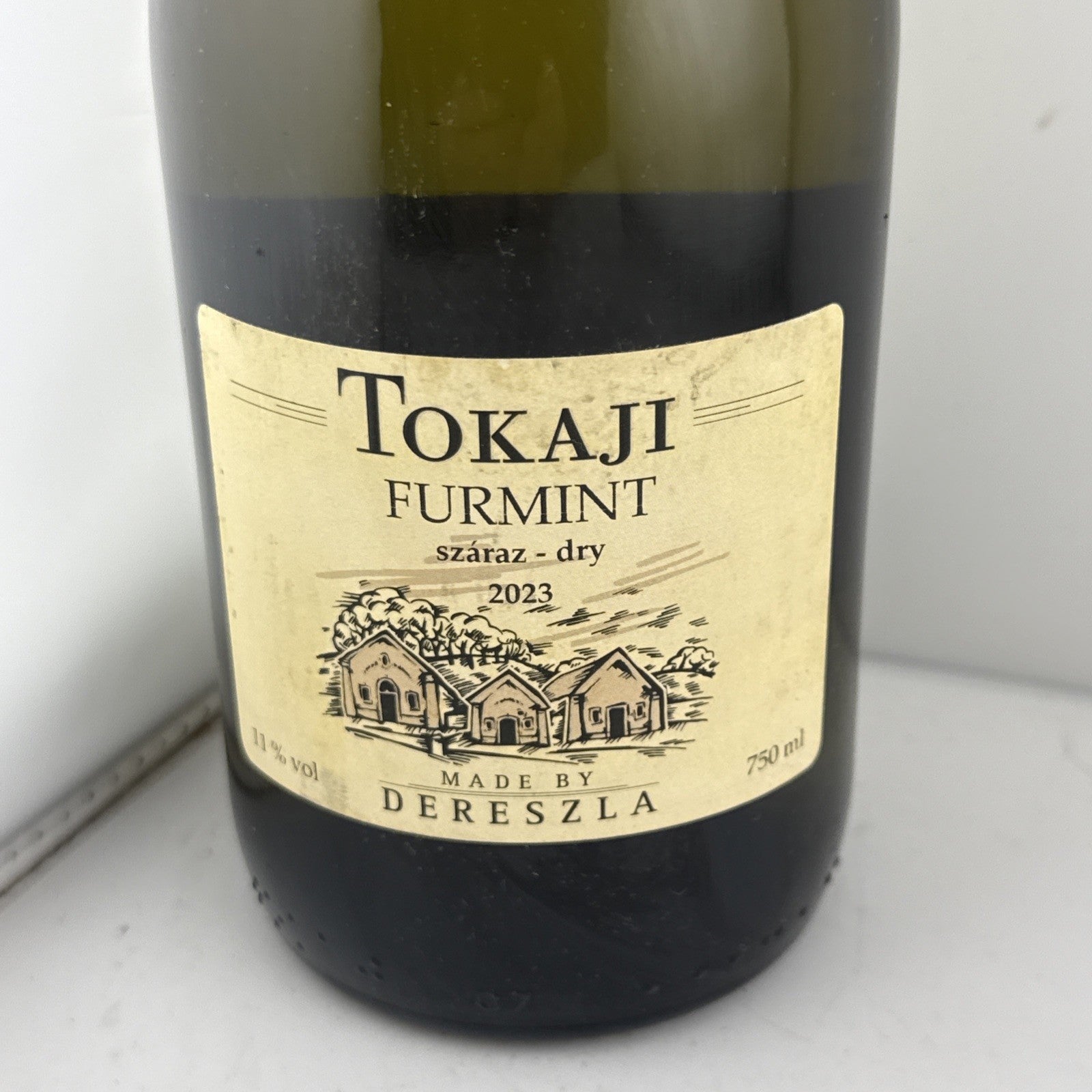 Dereszla Tokaji Furmint Dry 2023. Hungarian dry white wine. 75cl, 11% ABV.