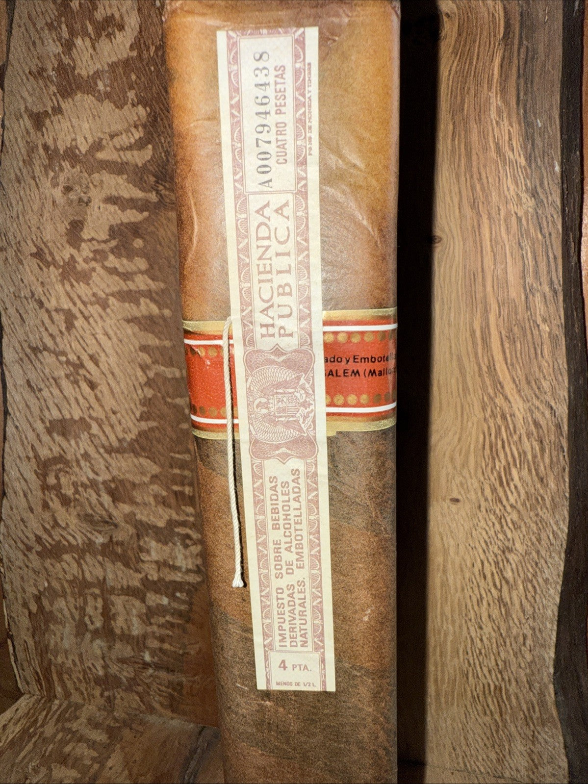 Mallorcan Cueva Del Drac Brandy in Cigar Like Bottle 440 cc 37% ABV