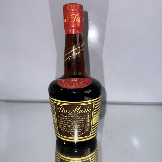 TIA MARIA LIQUEUR  13 Fl Oz VANILLA & FINE COFFEE LIQUEURS & SPECIALITY  1970s
