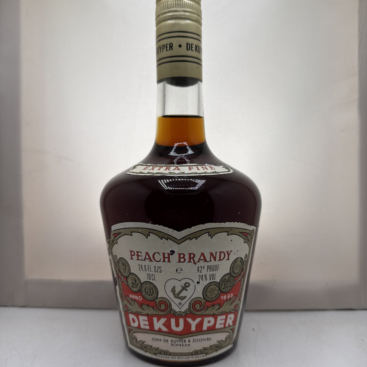 De Kuyper Peach Brandy. Schiedam Holland. 70cl 24%. Classic vintage liqueur