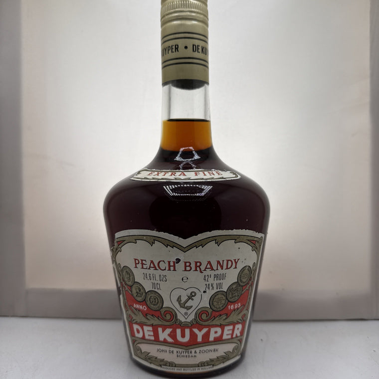 De Kuyper Peach Brandy. Schiedam Holland. 70cl 24%. Classic vintage liqueur