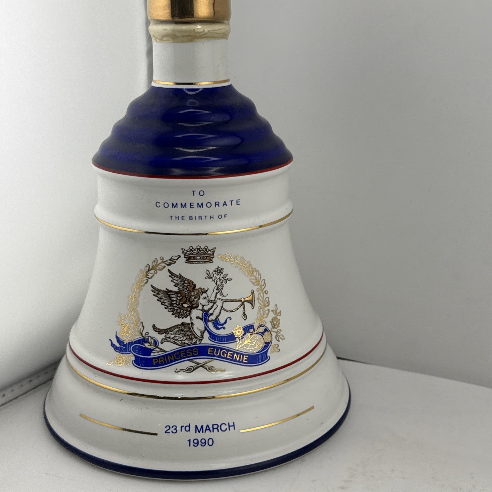 Bells 1990 Princess Eugenie Royal Decanter Scotch Whisky 75cl Boxed Full