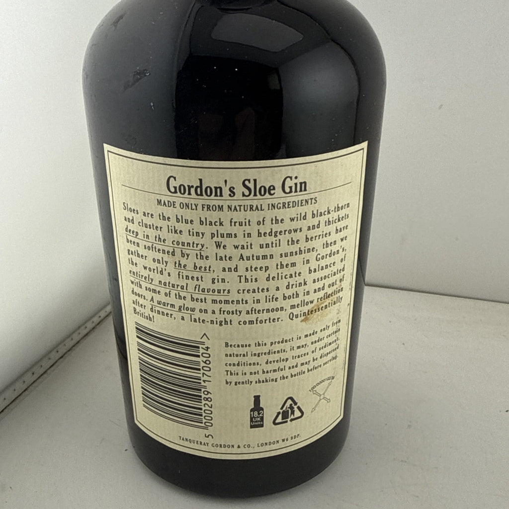 Vintage Gordon’s Sloe Gin 70cl 26%, believed bottled c.1980s