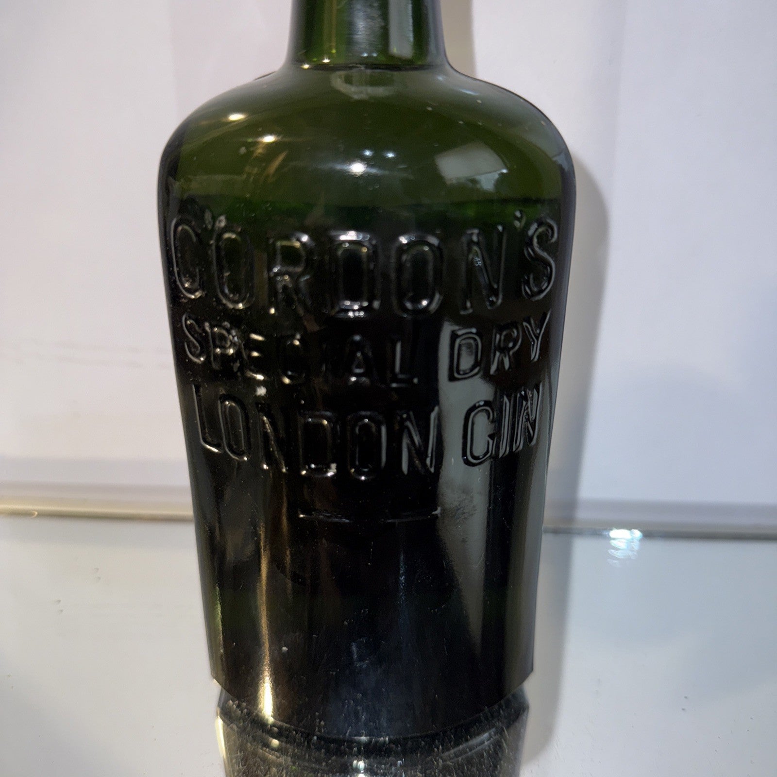 1950s Gordon's Special Dry London Gin Spring cap 1/2 Bottle 13 1/3floz