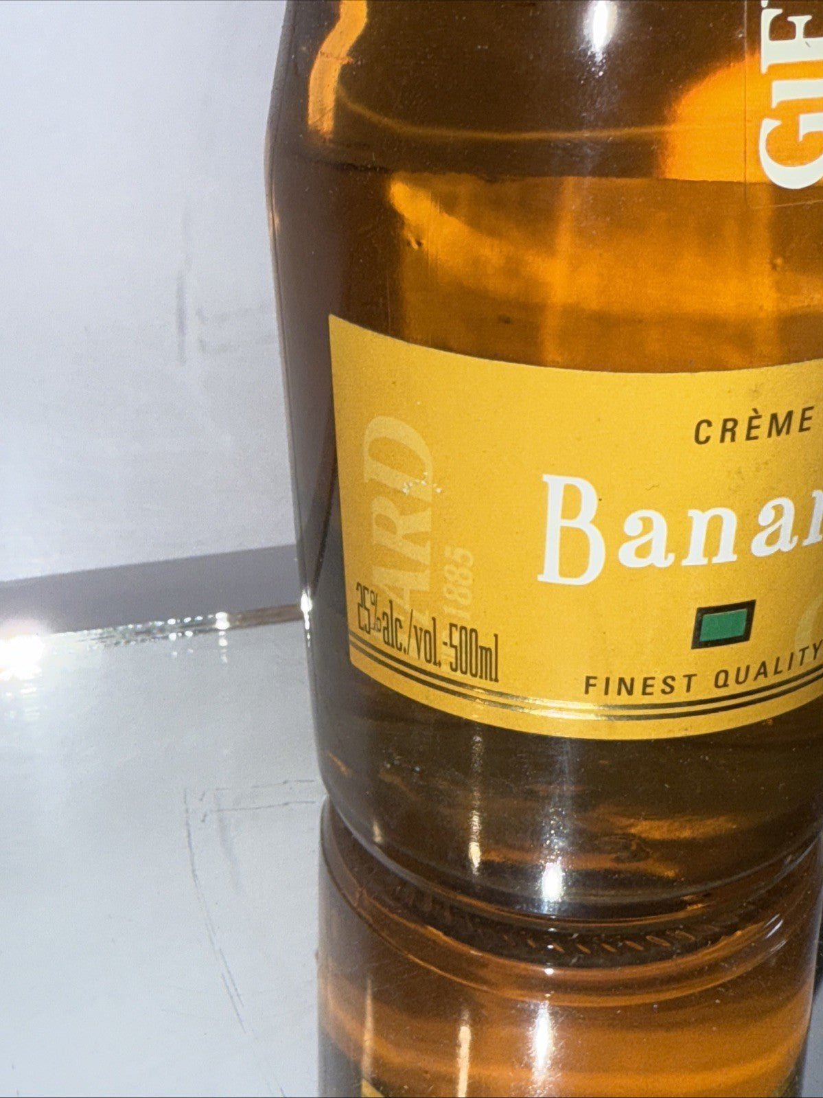 Giffard Creme de Banane liqueur 25%abv 500ml