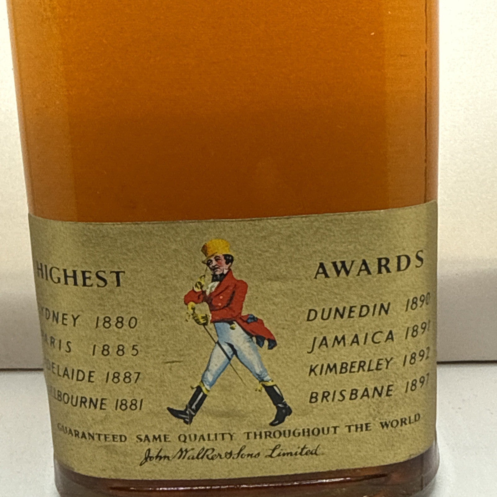 Johnnie Walker Red Label 1970s Scotch Whisky 26⅔ Fl Oz 70 Proof