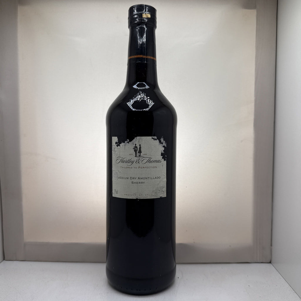 Hartley & Thomas Medium Dry Amontillado Sherry. Jerez Spain. 75cl 17%.