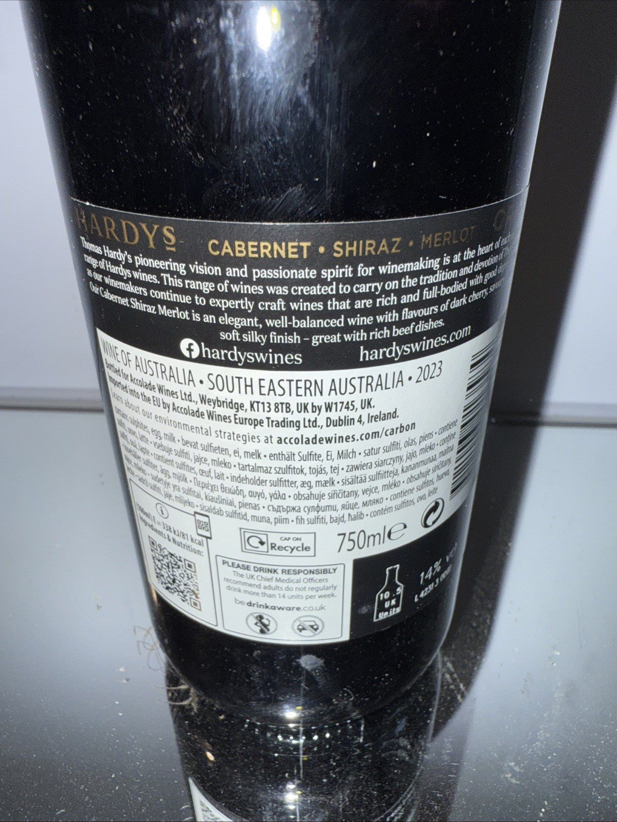 Hardy's Crest Cabernet Shiraz Merlot 2023