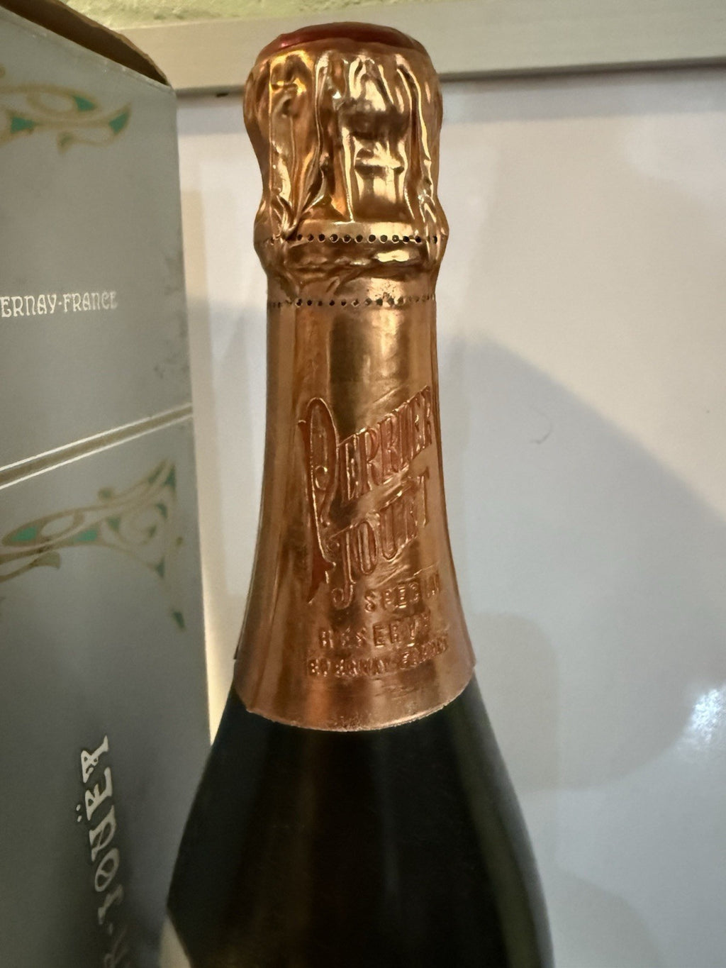 Perrier-Jouët 1964 Brut Millésimé (Cuvée Spéciale Réserve) Champagne Excellent