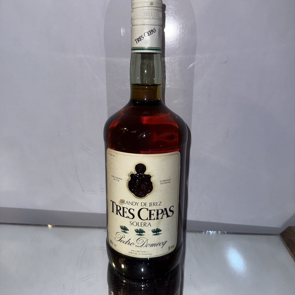 Pedro Domecq Tres Cepas Solera Brandy de Jerez (1L, 36% ABV)