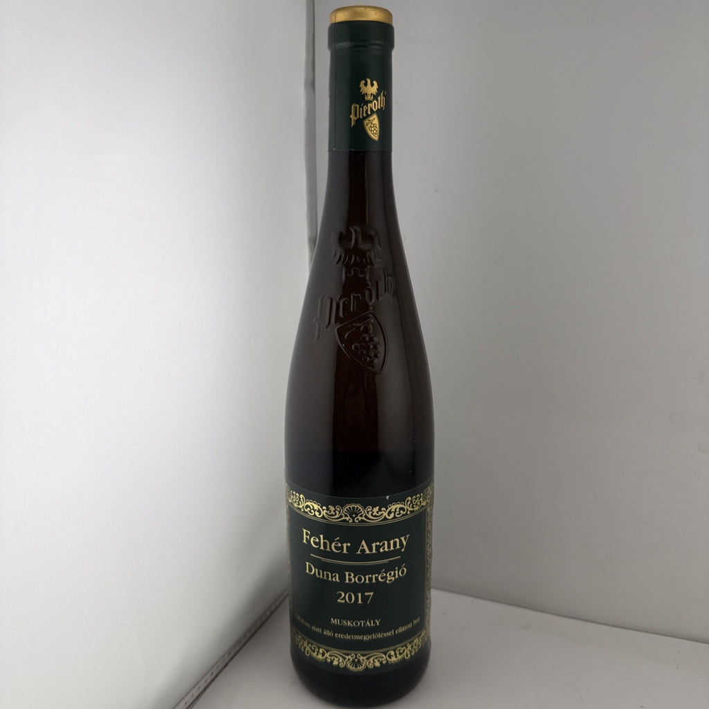 Fehér Arany Duna Borrégió Muskotály 2017 Hungarian White Wine