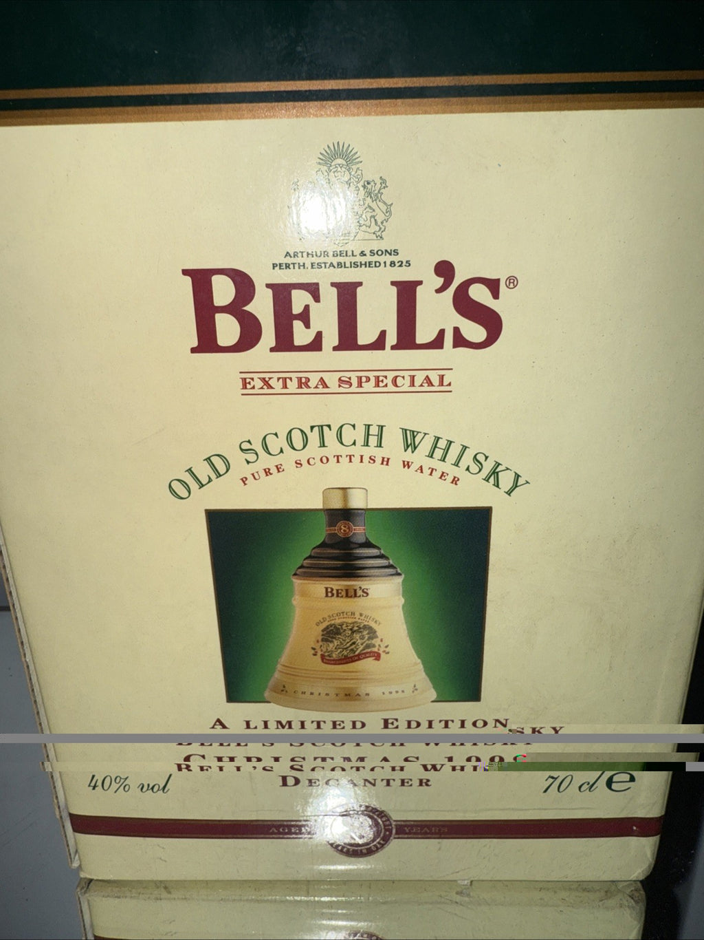 Bell’s Christmas 1998 limited-edition (75cl at 40% ABV) Full