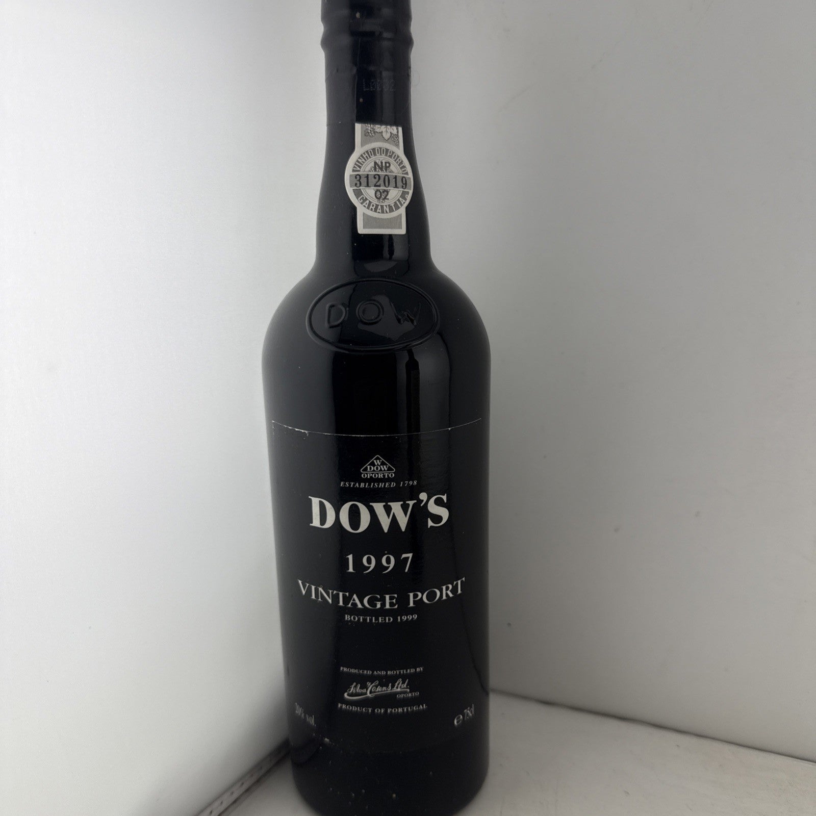 Dow’s 1997 Vintage Port 75cl 20% Bottled 1999