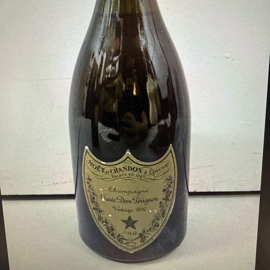 Dom Pérignon 1990 Vintage Champagne 75cl Moët & Chandon