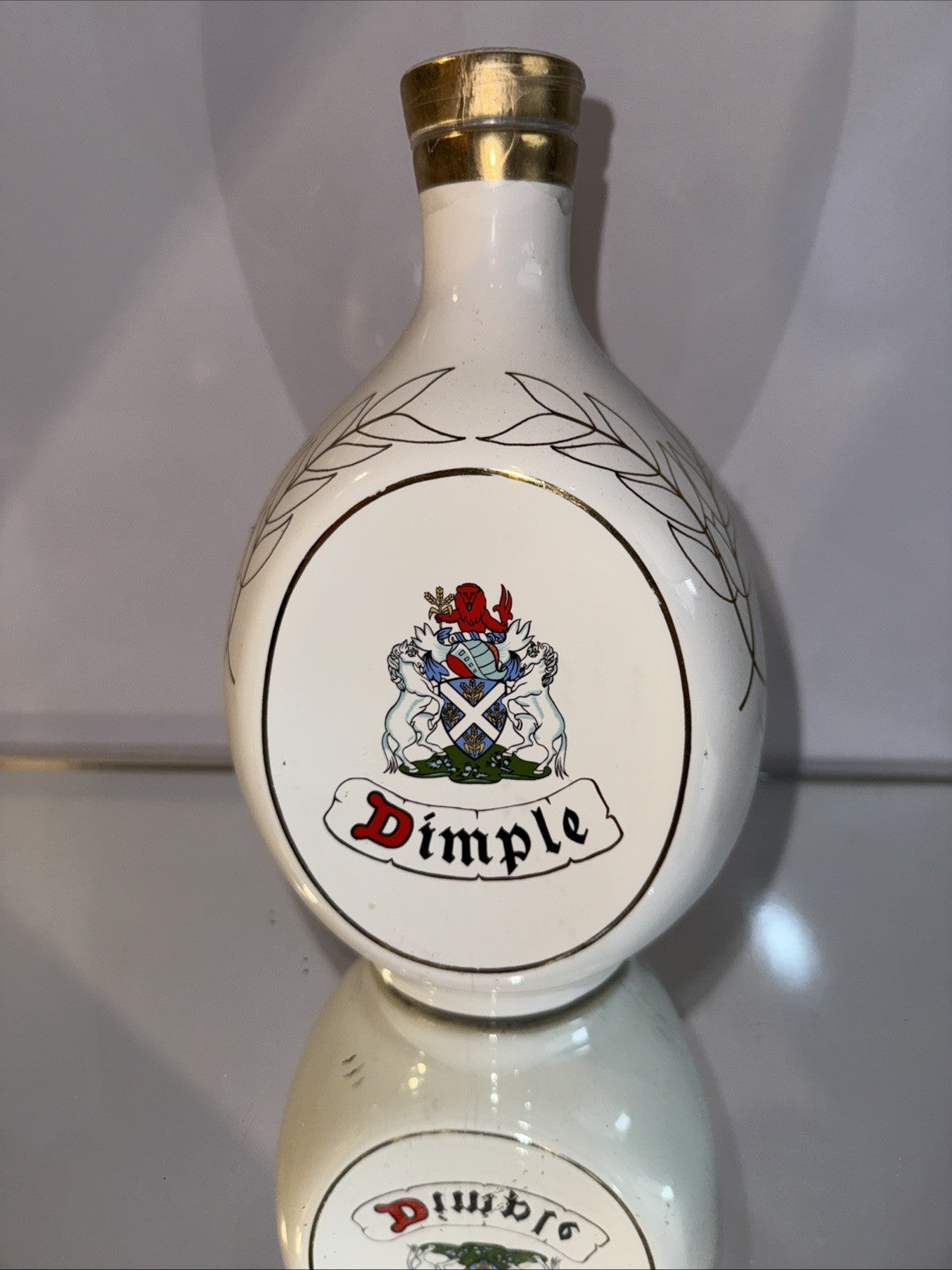 Haig's dimple White Ceramic Decanter from 1986 Commonwealth Games