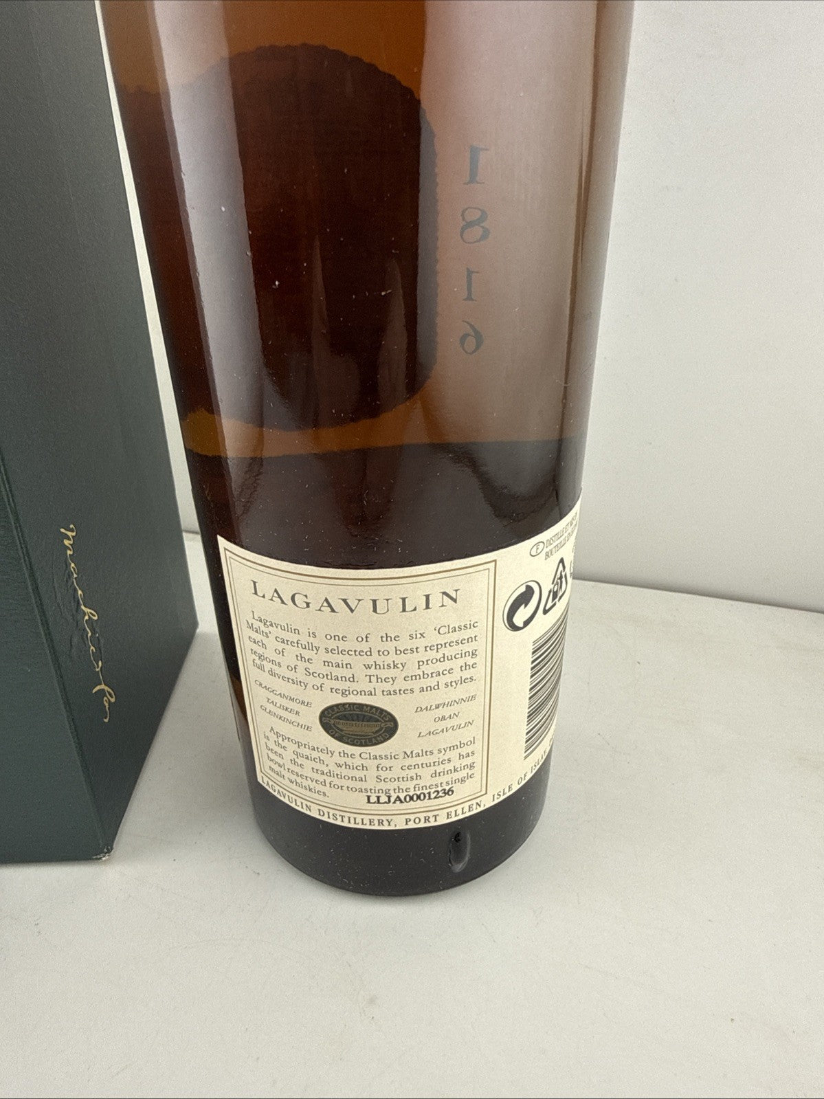 Lagavulin 16 Year Old White Horse 1990s Islay Whisky 70cl 43% Boxed