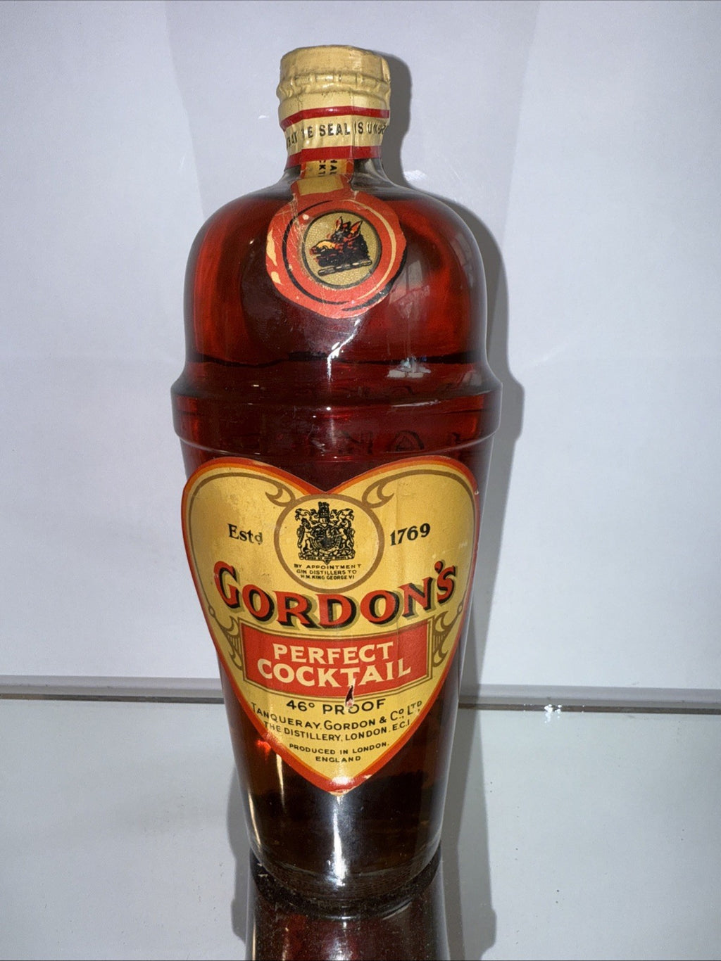 Gordon's Perfect Cocktail 46 Proof 1950s/60s Spring cap
