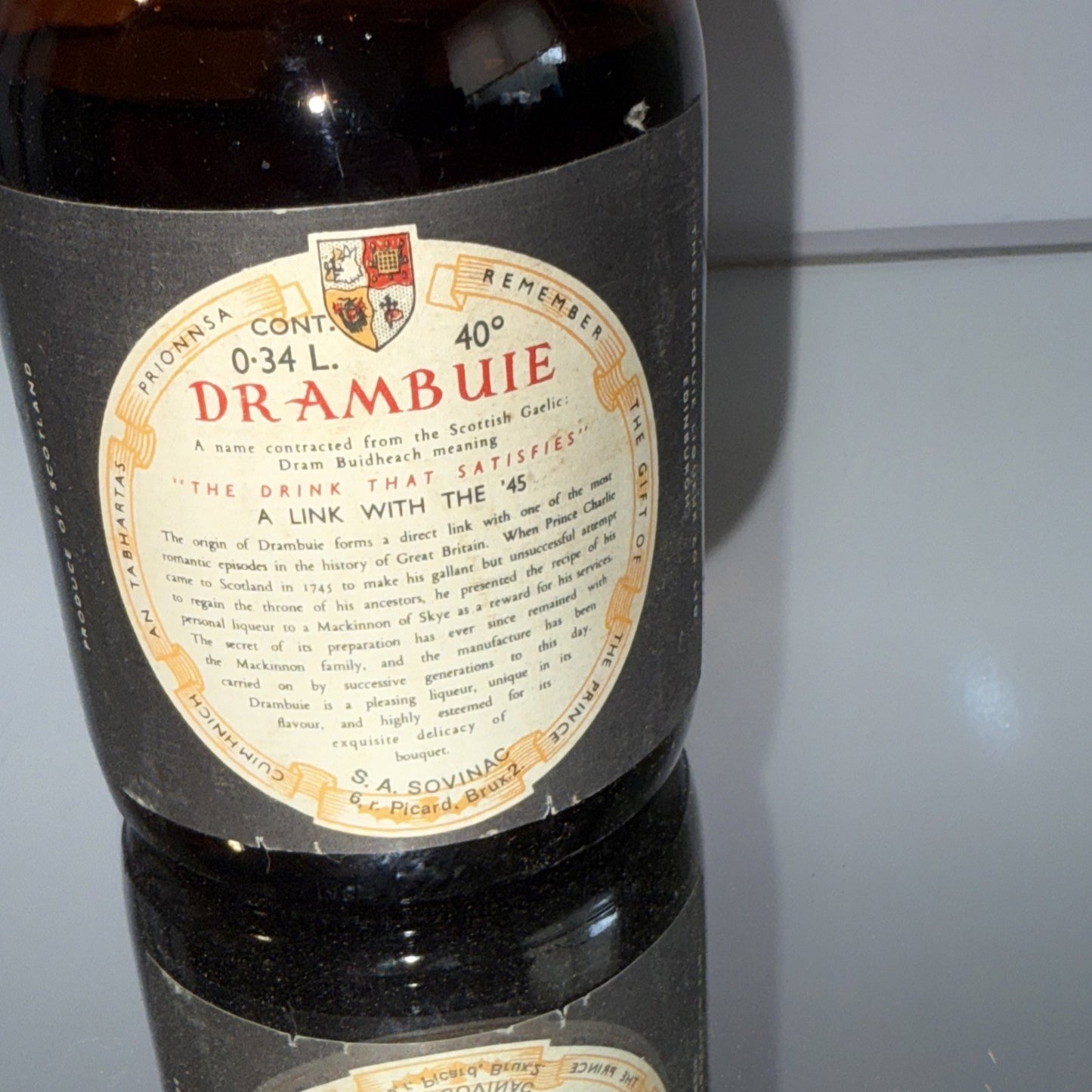 Drambuie Liquor 340 Ml bottled 1970s/80s