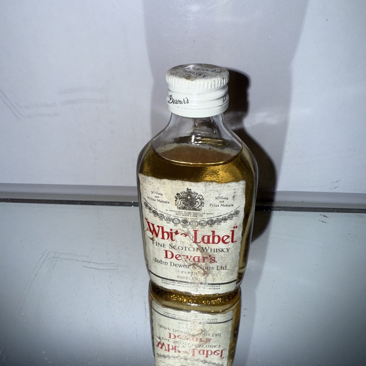 White Label Dewars Fine Scotch Whisky Miniature