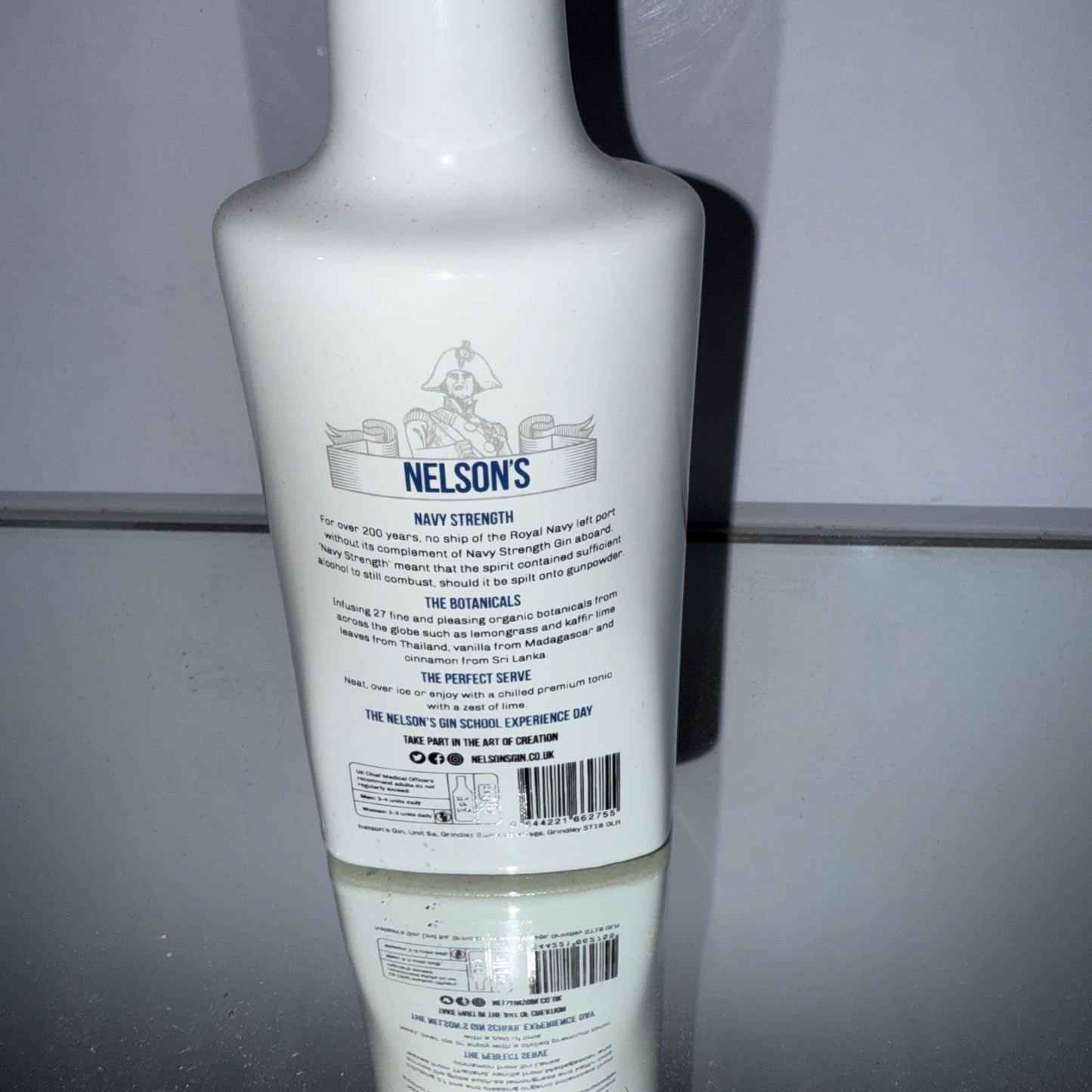 Nelson's navy strength gin 20cl 57%