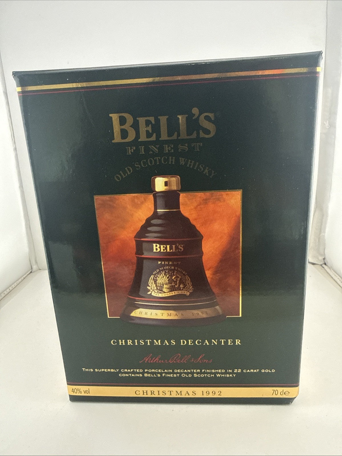 Bell’s Extra Special 1992 Christmas Bell Decanter 8 Year Old 70cl Full