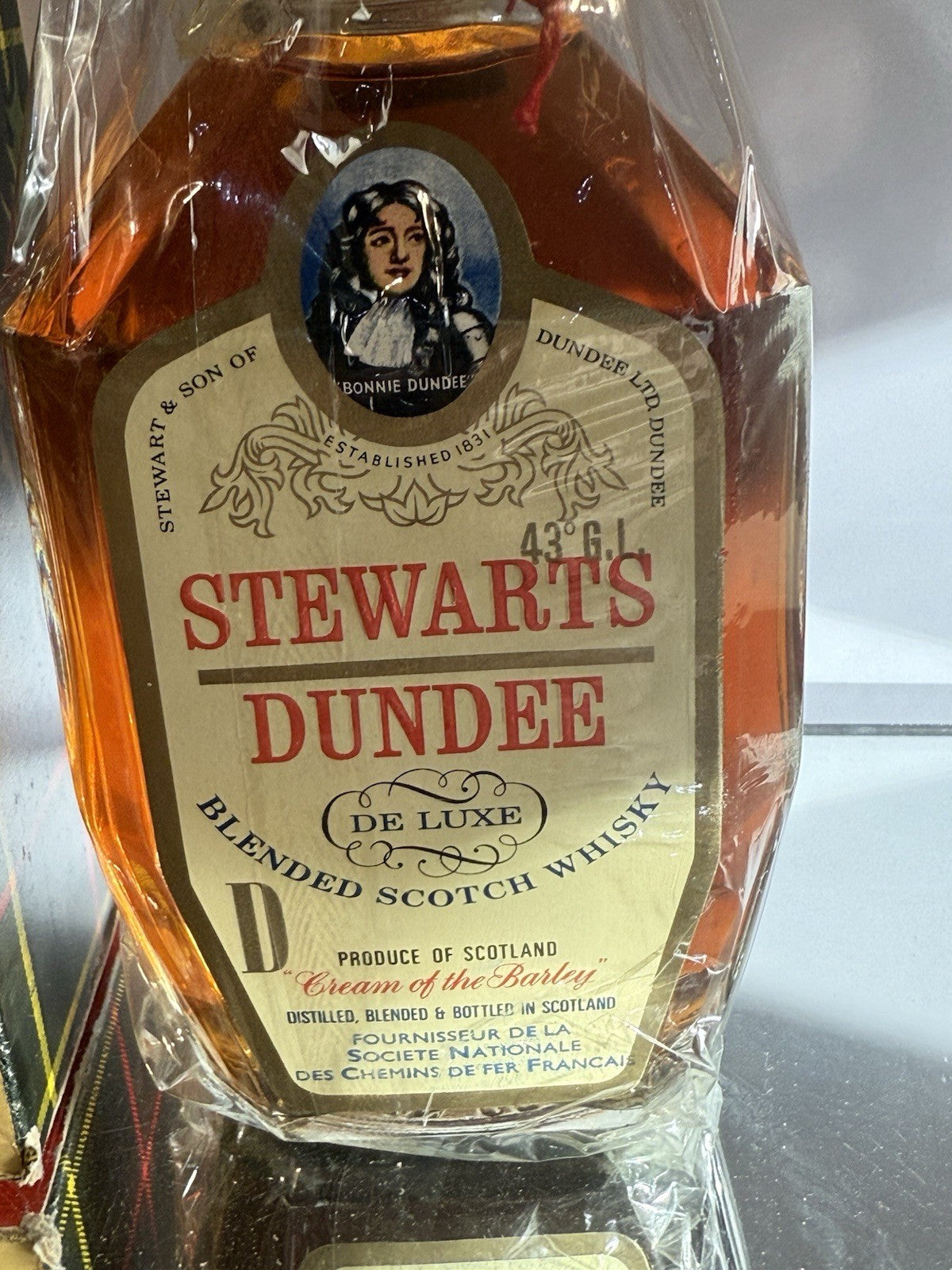 Stewarts Dundee De Luxe Blended Scotch Whisky Bottled 1970s 43%abv