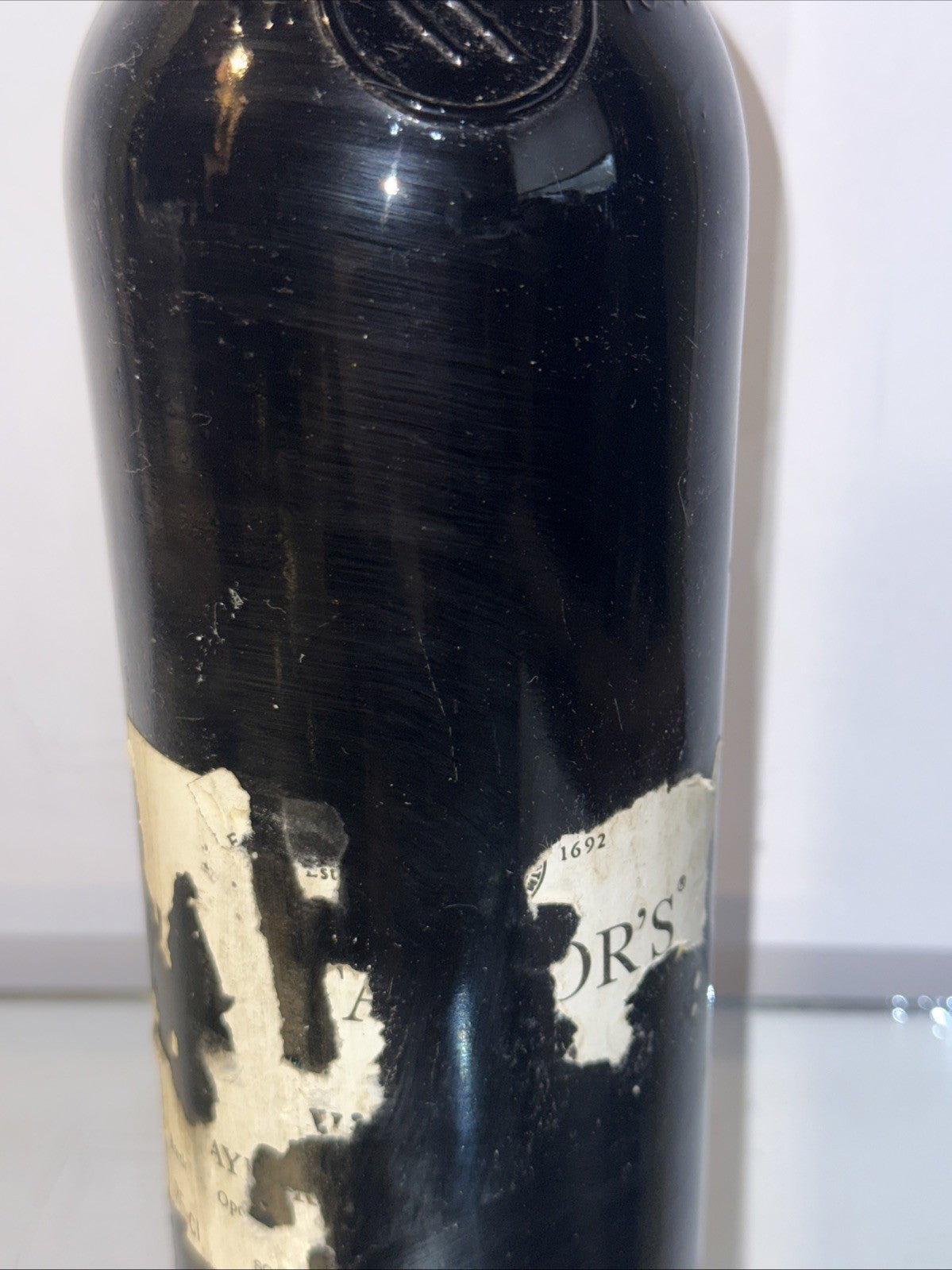 Taylor's 1980 Vintage Port Poor Label Capsule Good Level