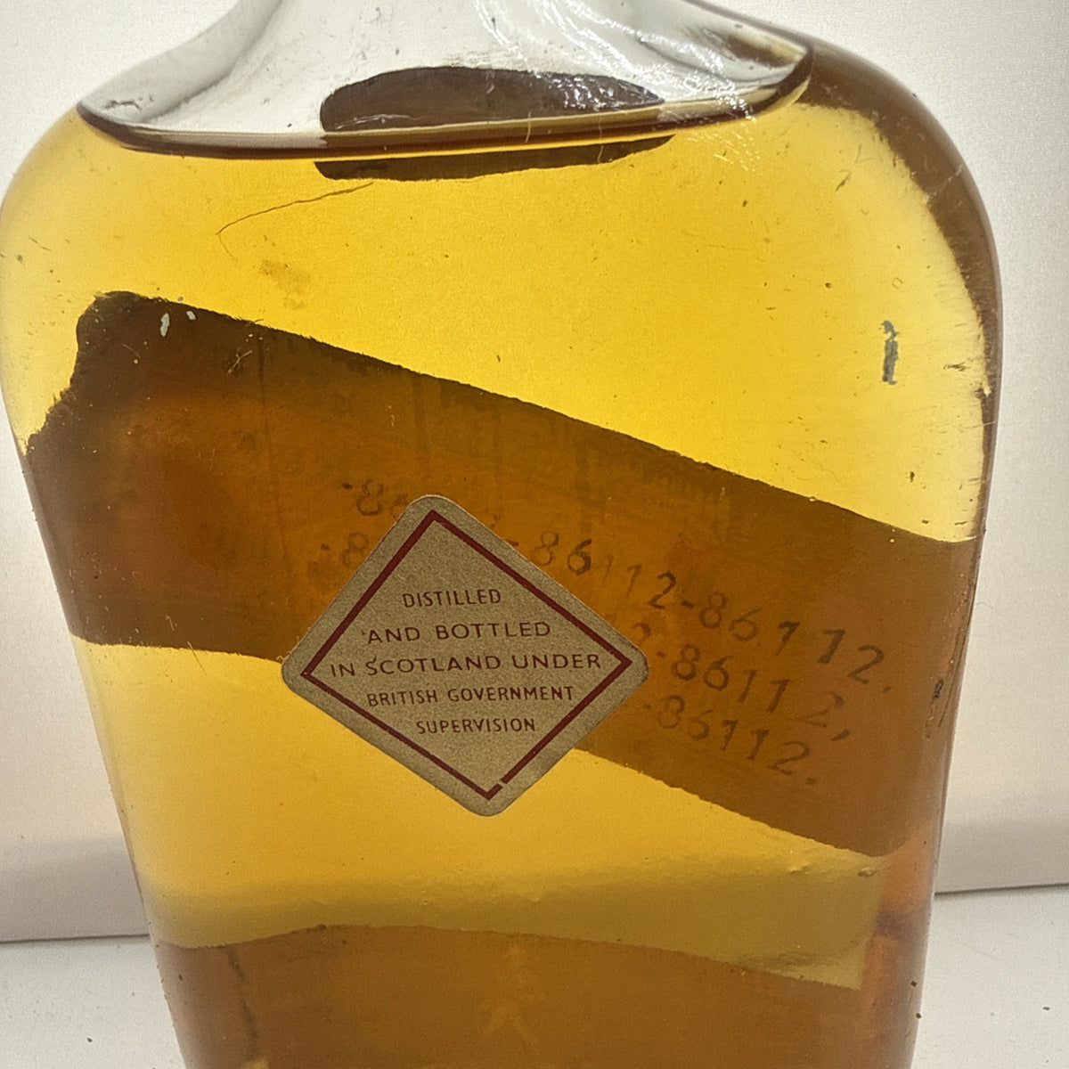 Johnnie Walker Red Label — Vintage 1960s–70s — 37.5cl — Awards Label