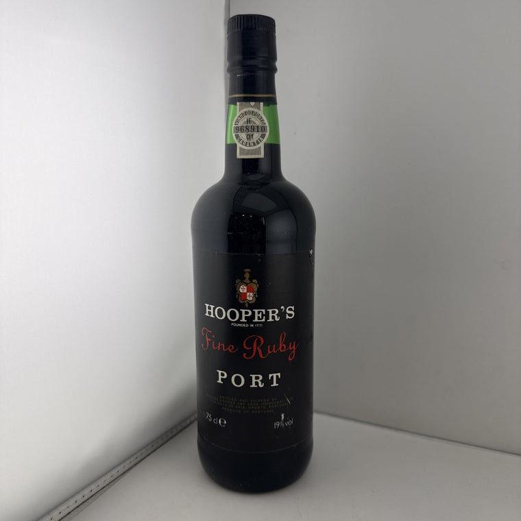 Hooper’s Fine Ruby Port 75cl 19% Richard Hooper & Sons Portugal 1990s