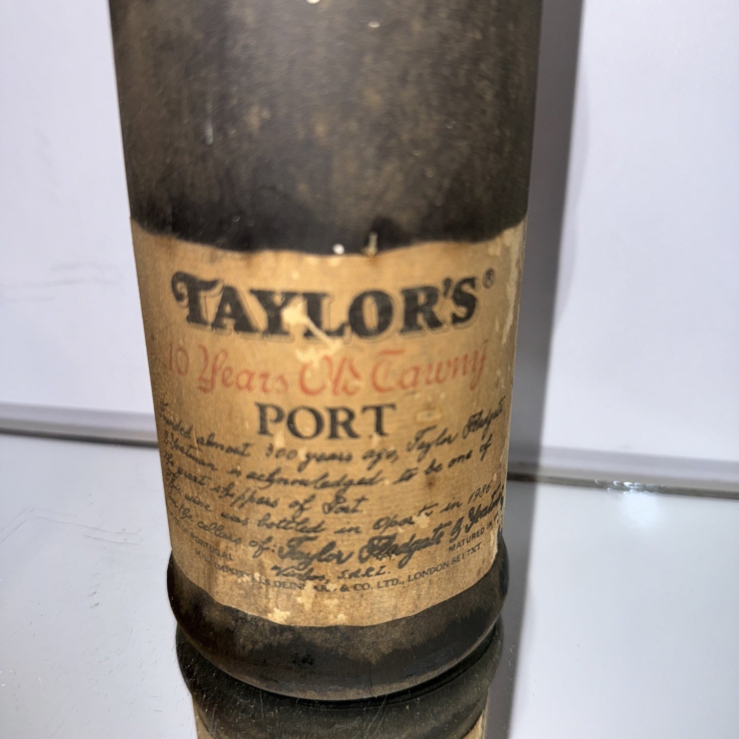 Taylor's 10 Year Old Vintage Port Bottled In 1986
