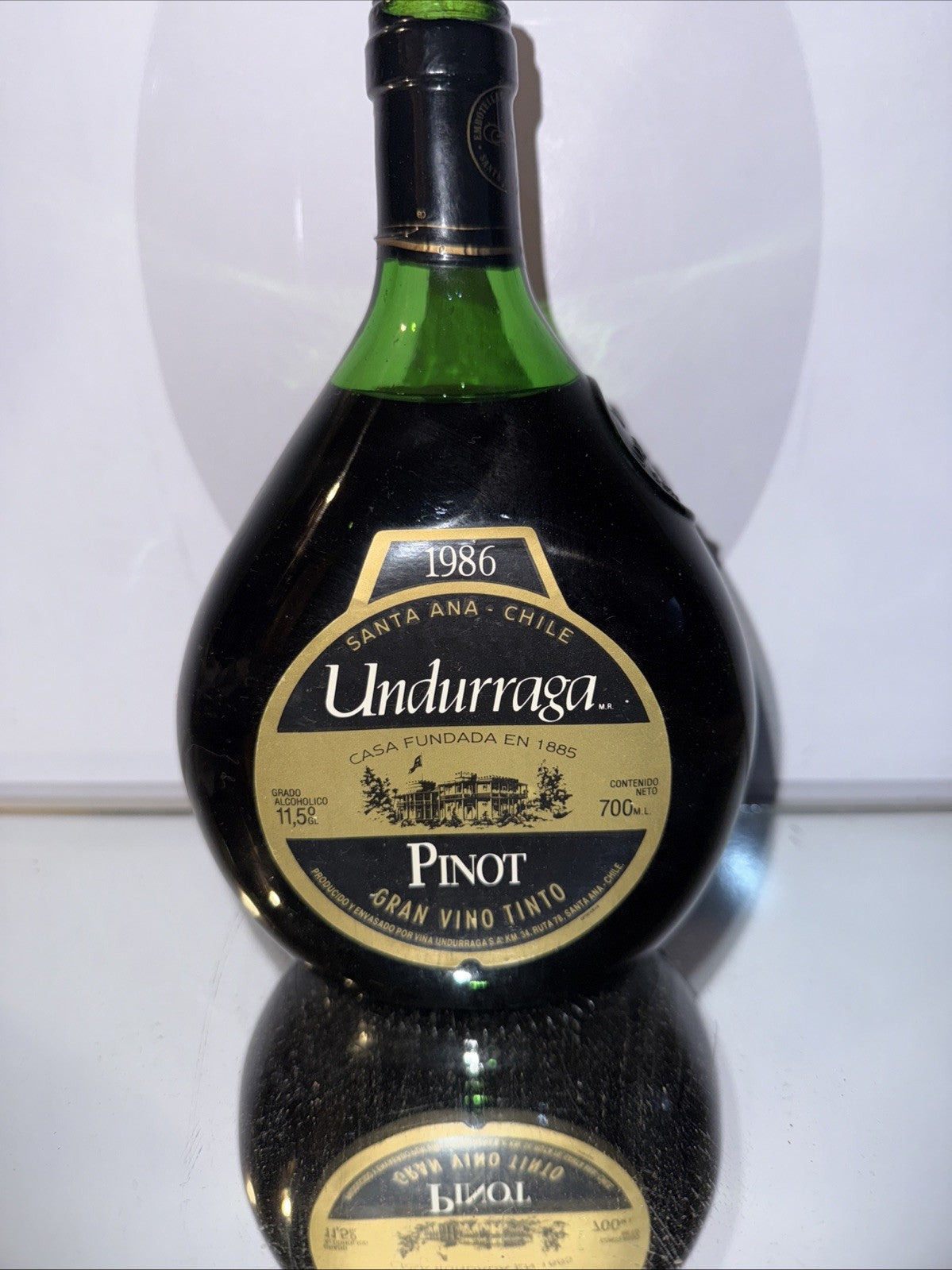 1986 Gran Vino Tinto Pinot Noir from Viña Undurraga