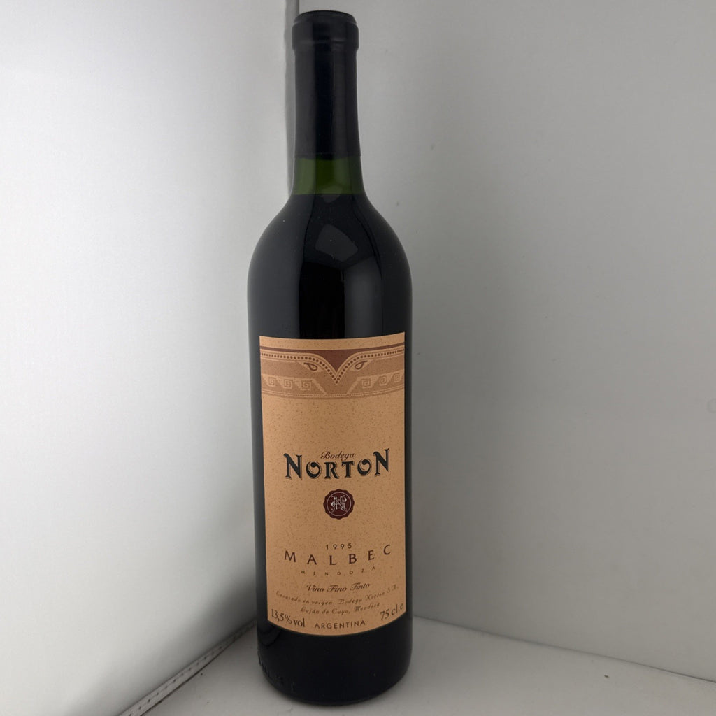 2002 Lo Tengo Malbec Argentina Red Wine 75cl Full Bottle