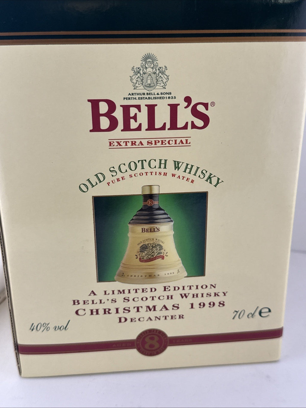 Bell’s Extra Special 1998 Christmas Bell Decanter 8 Year Old 70cl Full