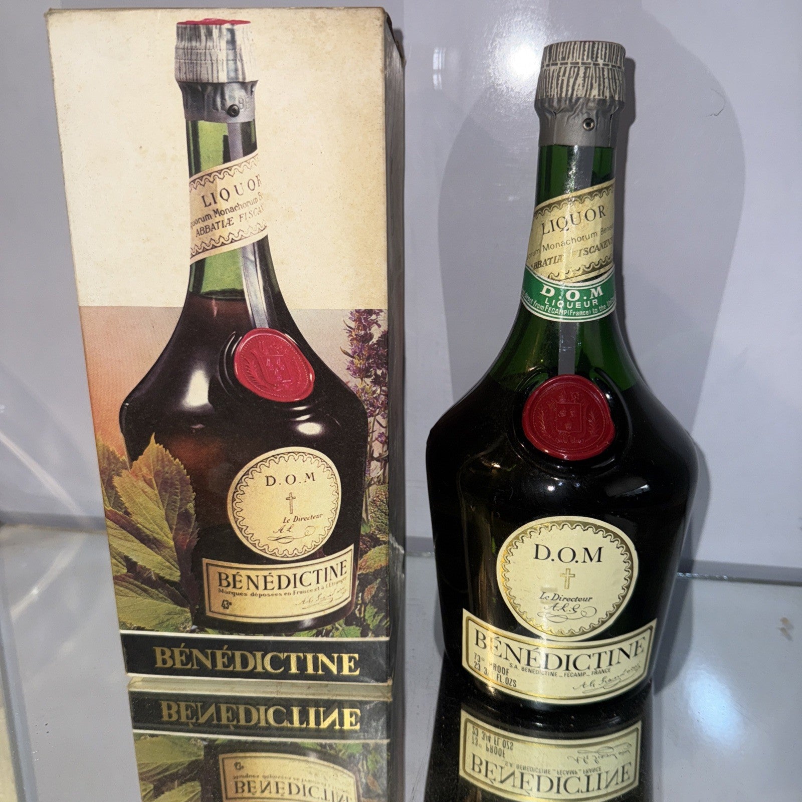 1960s Bottled Dom Benedictine 26 2/3 FL OZ  73% Proof Vintage  Boxed Good Cond.