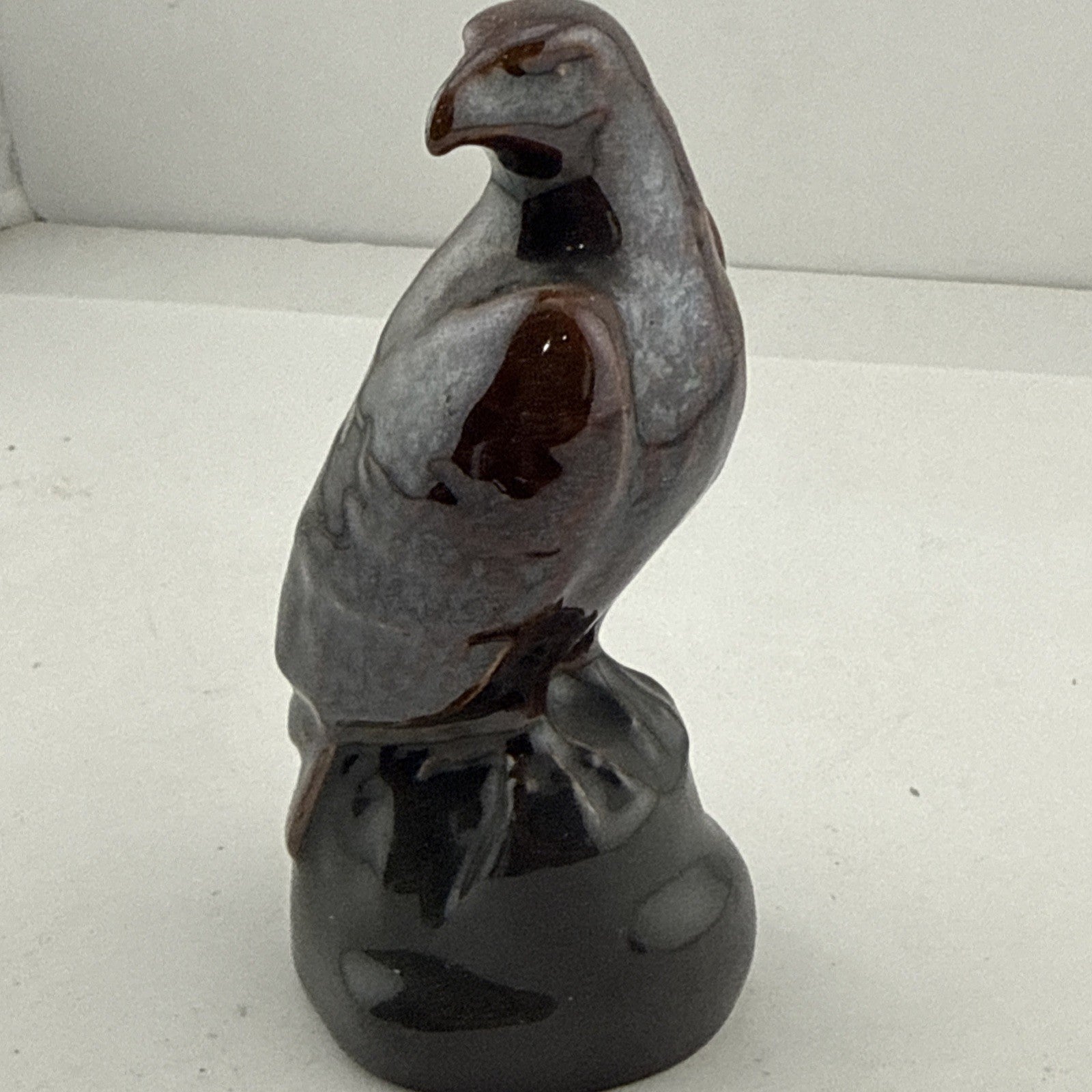 1970s Beneagles Scotch Whisky Ceramic Bird Decanter 70 Proof Full Rare Dark One