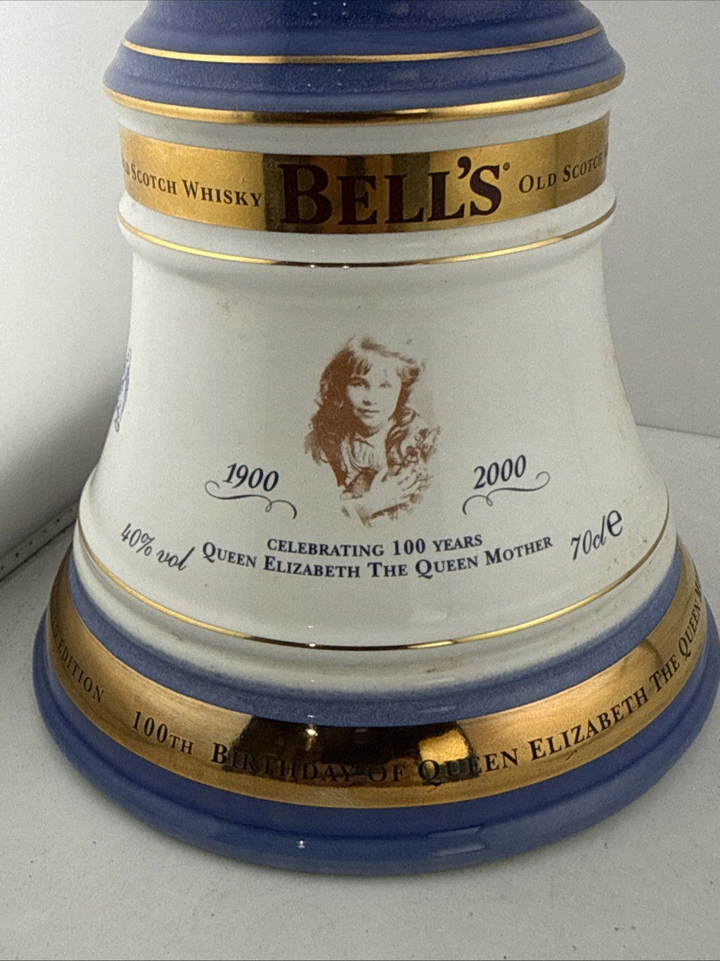Bell’s Queen Mother 100th Birthday 2000 Decanter Scotch Whisky Boxed