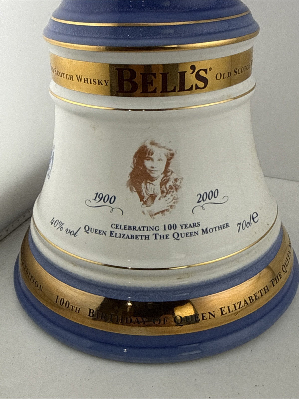 Bell’s Queen Mother 100th Birthday 2000 Decanter Scotch Whisky Boxed