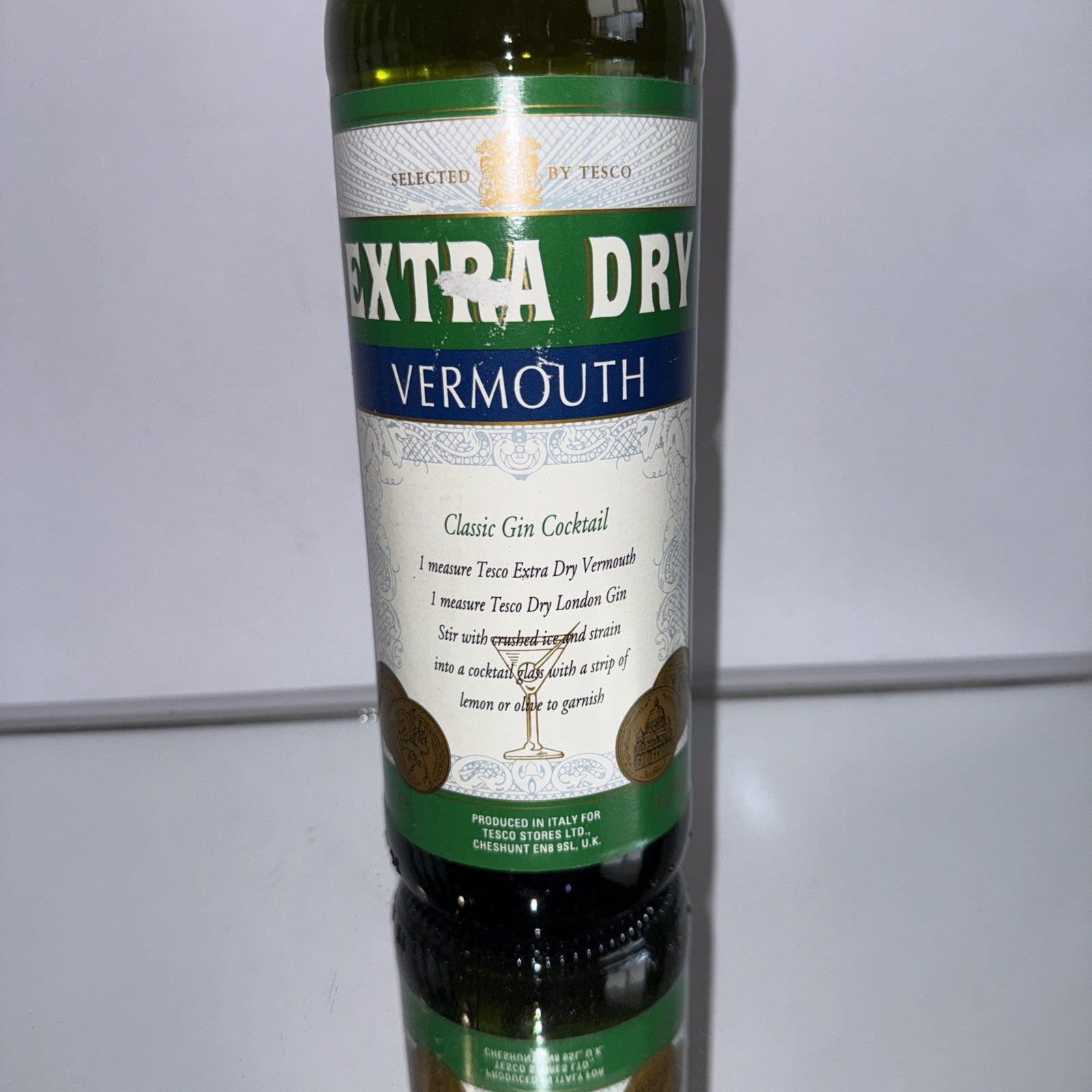 Tesco dry Vermouth 1980s 75cl 14.7% abv